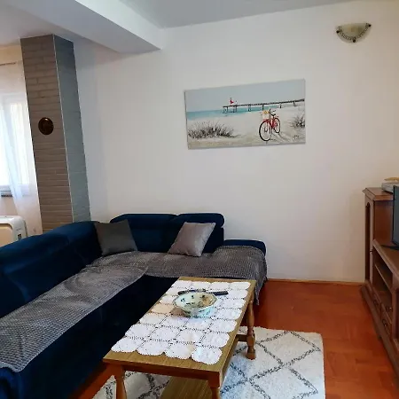 Sem Apartament *