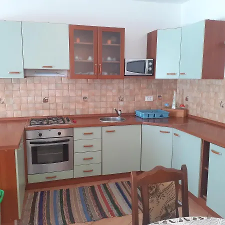 Sem Apartment Tar-Vabriga