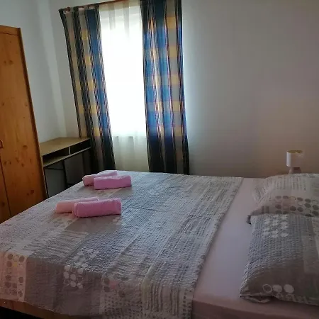 Apartament Sem Tar-Vabriga